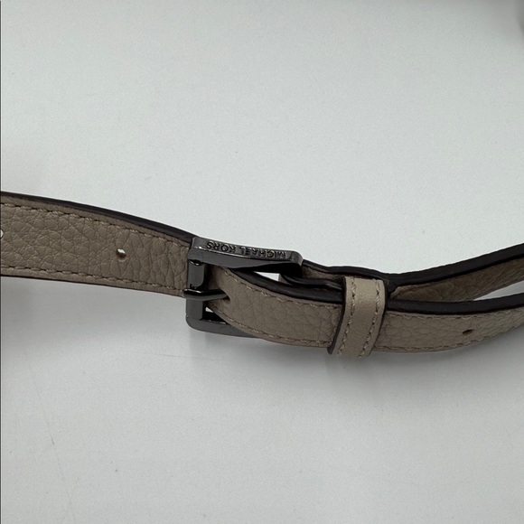 Michael Kors Rhea Zip Pyramid Stud Belt Bag - Picture 4 of 8